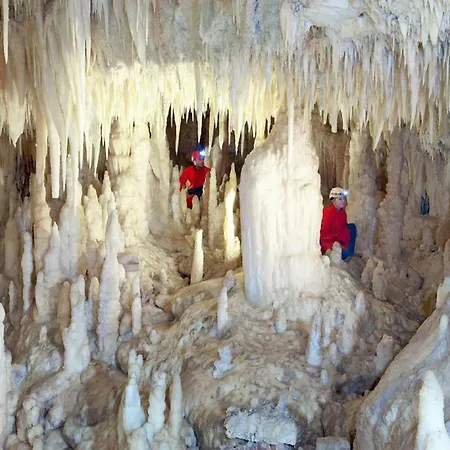 San Lorenzo לינה וארוחת בוקר קונברסאנו